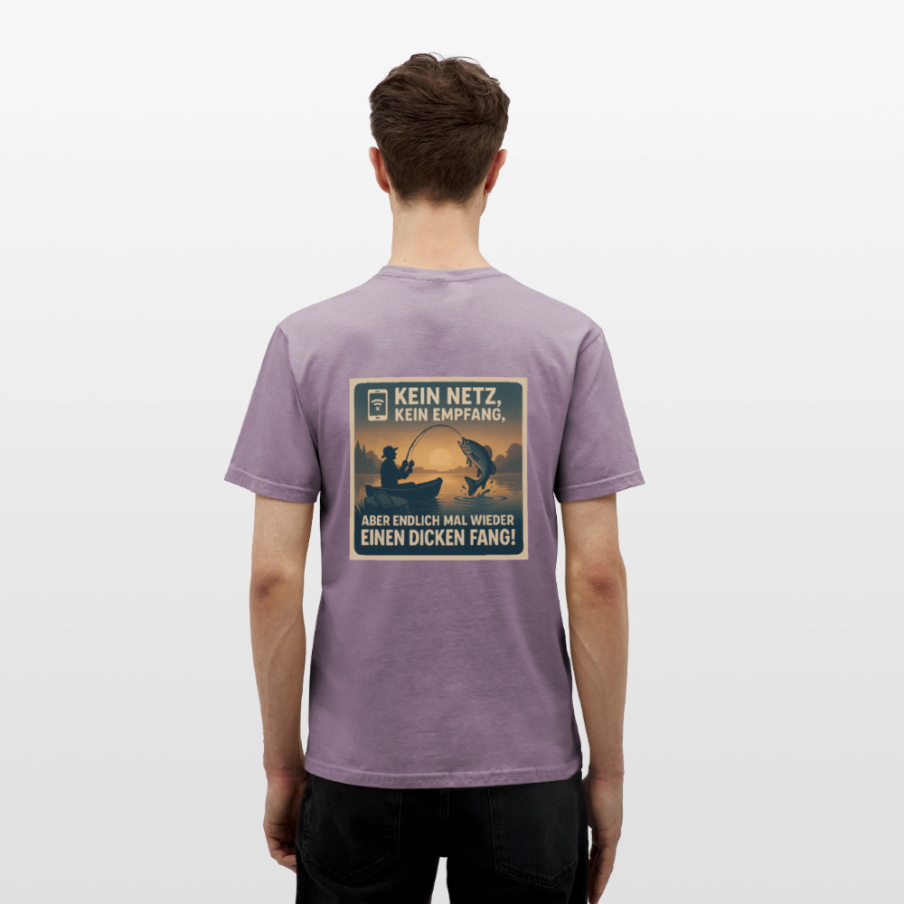 Herren T-Shirt "Dicken Fang" – Lustiges Angler-Shirt – Geschenk für Fischer & Outdoor-Fans - Lilagrau