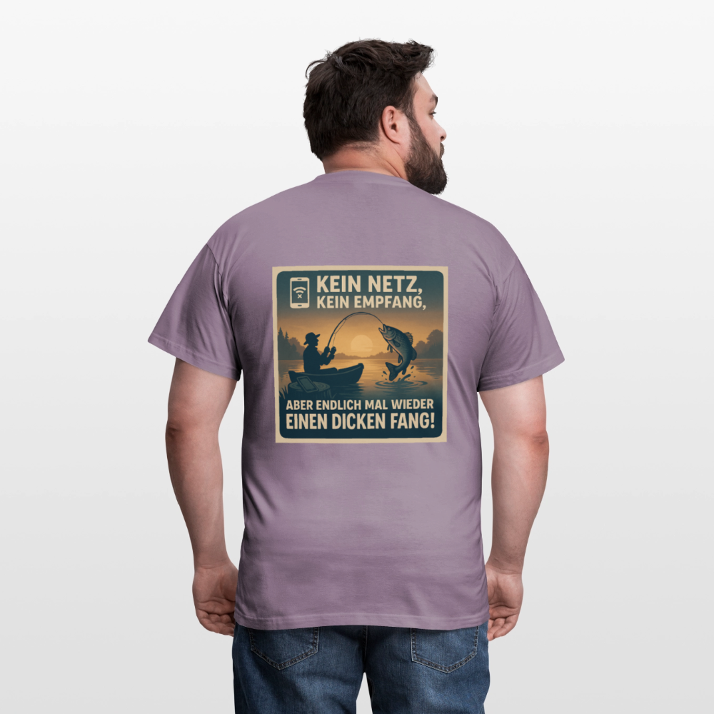 Herren T-Shirt "Dicken Fang" – Lustiges Angler-Shirt – Geschenk für Fischer & Outdoor-Fans - Lilagrau