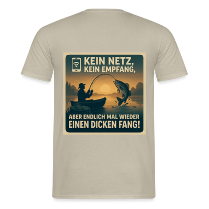 Herren T-Shirt "Dicken Fang" – Lustiges Angler-Shirt – Geschenk für Fischer & Outdoor-Fans - Sandbeige